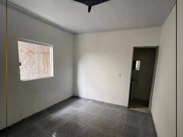 Casa para Venda em Abadiânia - 2