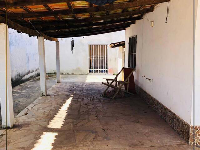 #2083 - Casa para Locação em Abadiânia - GO - 2