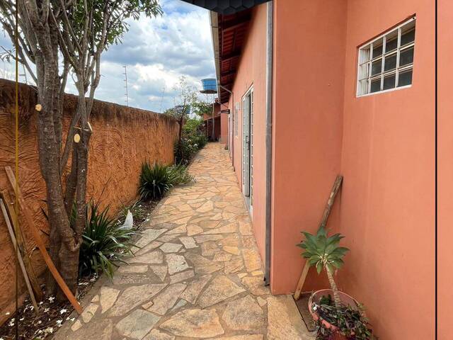 #1142 - Casa para Venda em Abadiânia - GO - 3