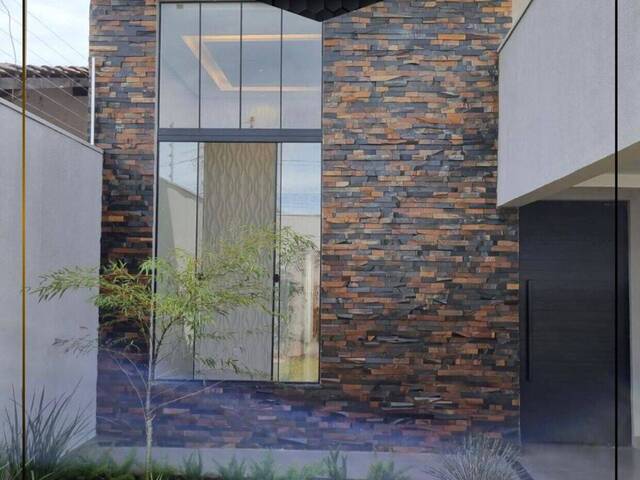 #1147 - Casa para Venda em Anápolis - GO - 2