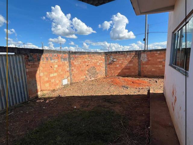 #2154 - Casa para Locação em Abadiânia - GO - 3